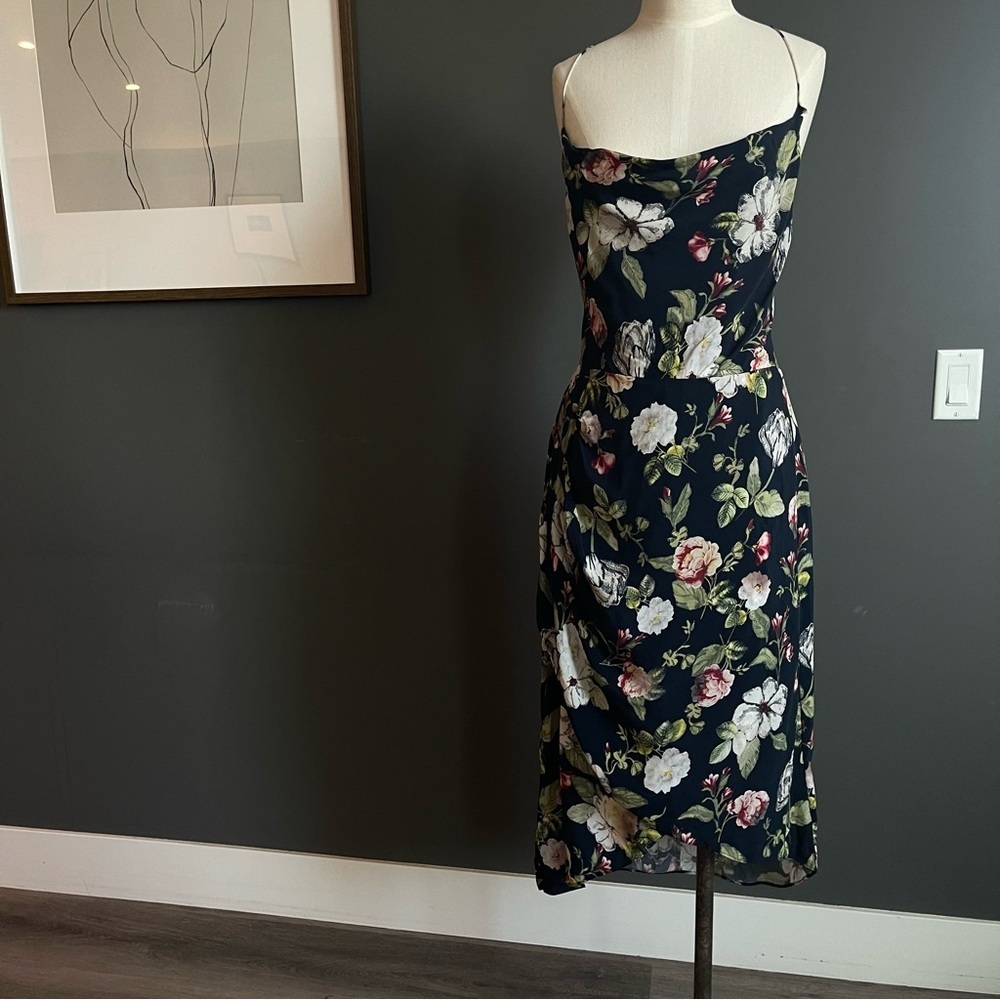 Alice + Olivia Reena Open Back Floral Midi Dress – Hazy Sapphire – Size 12